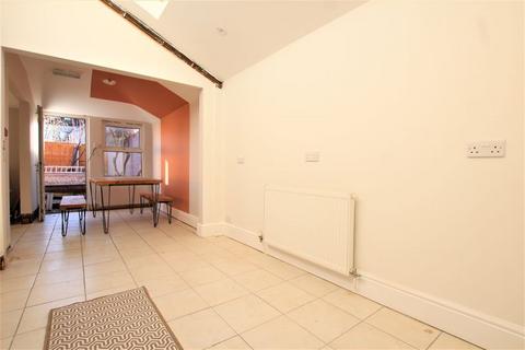 5 bedroom terraced house to rent, Oxford Road, Gloucester GL1