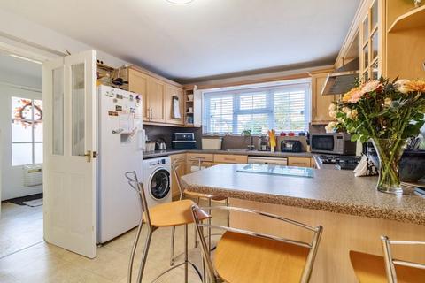 4 bedroom end of terrace house for sale, Park Close, Old Hatfield