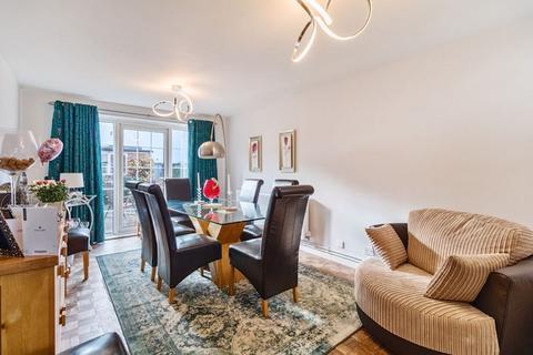 36 Park Close, Hatfield, AL9 5AY