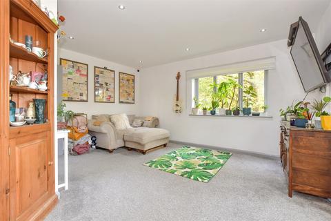 2 bedroom flat for sale, Forest Glade, Langdon Hills, Basildon, Essex