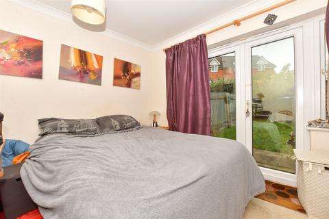 3 bedroom townhouse for sale, Alderney Way, Kennington, Ashford, Kent