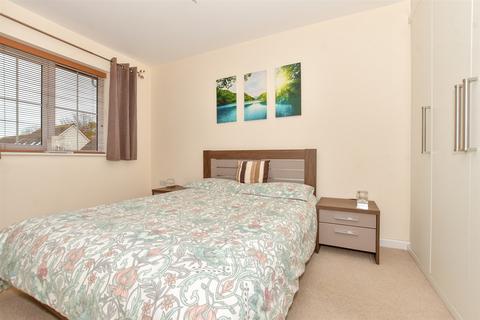 7 Nicholas Way, Sholden, Deal, CT14 0FE