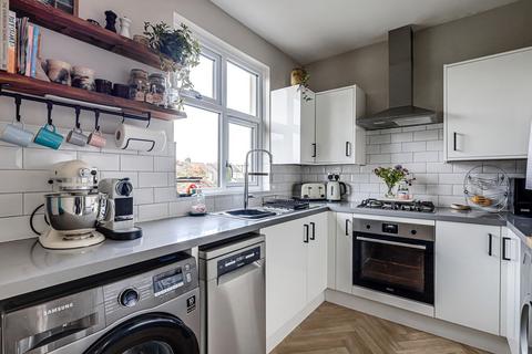 341 Bournemouth Park Road, Southend-on-sea, SS2 5LQ