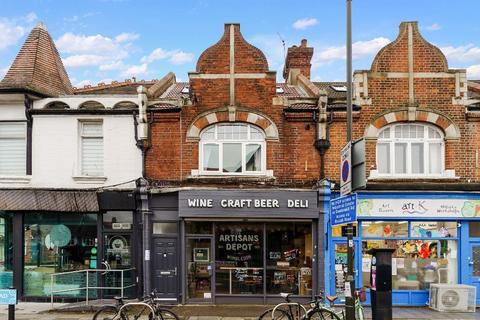 Showroom to rent, Merton Hall Road, Wimbledon, London, SW19 3PZ