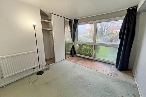 103 Hartscroft, Croydon, CR0 9LE