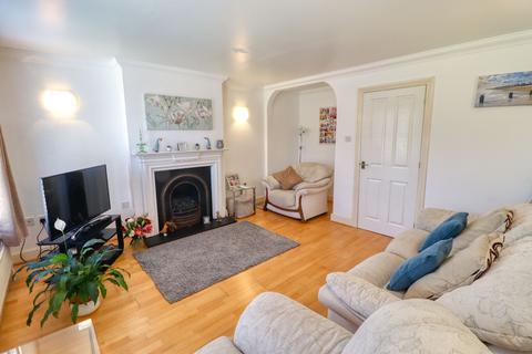 4 bedroom terraced house to rent, Frinton-on-Sea CO13