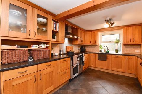 4 bedroom end of terrace house for sale, Long Row, Abergavenny NP7