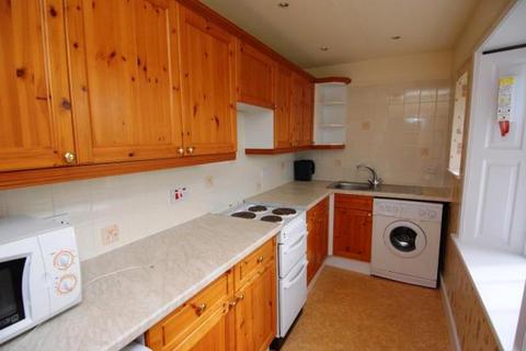 2 bedroom flat to rent, Croftamie, Glasgow G63