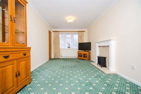 34 Yew Tree Avenue, Lichfield, WS14 9UA
