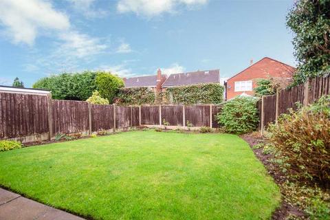 34 Yew Tree Avenue, Lichfield, WS14 9UA