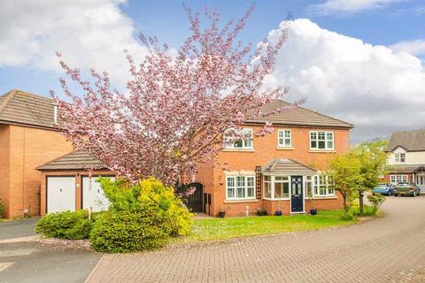 15 Eights Croft, Burntwood, WS7 1FG