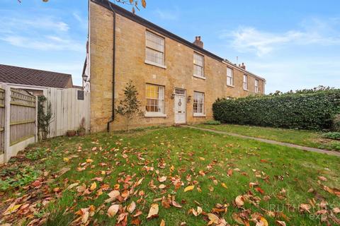 4 bedroom semi-detached house for sale, Estcourt Road, Pontefract WF8