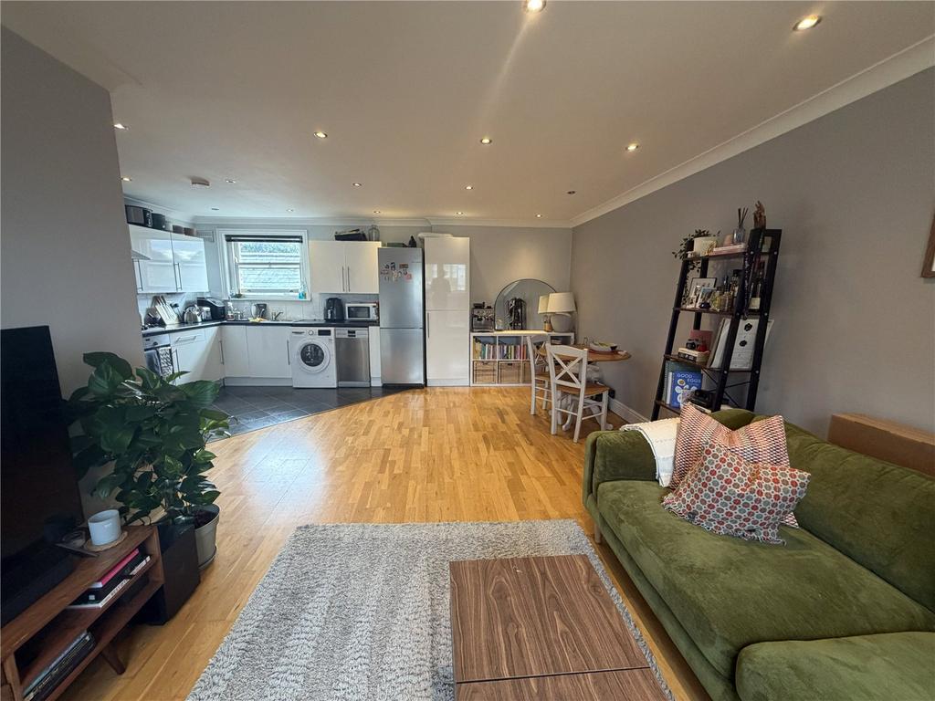 Apartment in London - View 3