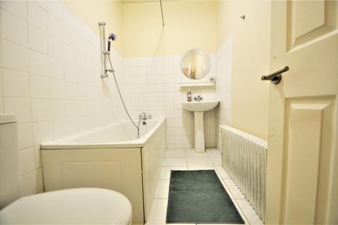 1 bedroom apartment to rent, Heathfield Road, Croydon, Surrey, CR0