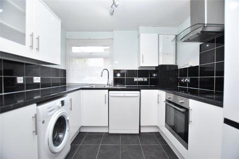 3 bedroom terraced house to rent, Brierley Close, London, SE25