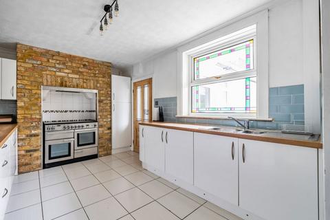 3 bedroom end of terrace house for sale, Percy Avenue, Kingsgate