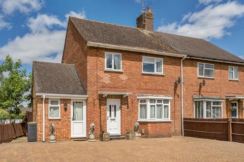 3 bedroom semi-detached house for sale, Western Avenue, Buckinghamshire MK18