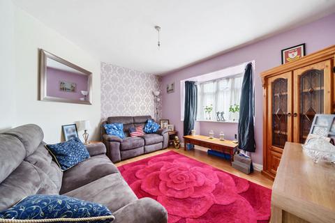 3 bedroom semi-detached house for sale, Western Avenue, Buckinghamshire MK18