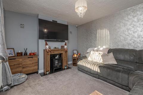 5 bedroom semi-detached house for sale, Saxton Avenue, Bradford