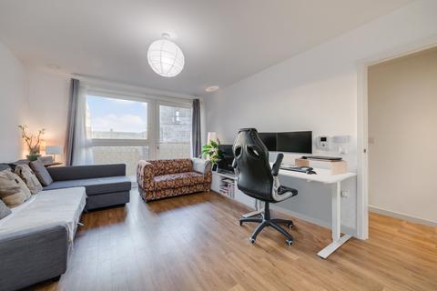 1 bedroom flat for sale, Nyland Court, Naomi Street, London, SE8