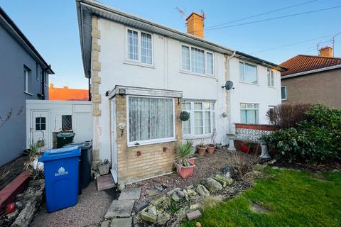 3 bedroom semi-detached house to rent, Chalmers Drive, Doncaster