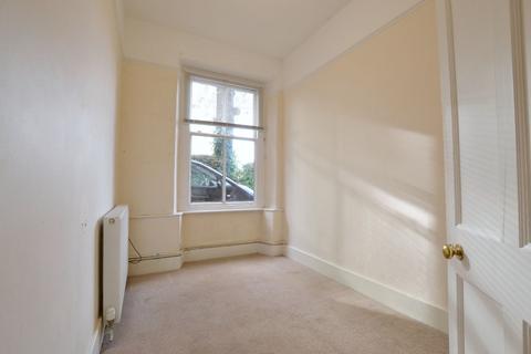 2 bedroom flat to rent, 35 Abbey Road, Malvern WR14