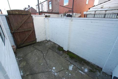 2 bedroom terraced house to rent, Whiteacre Road, Greater Manchester OL6