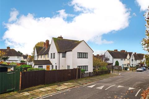 4 bedroom semi-detached house for sale, Brome Road, London SE9