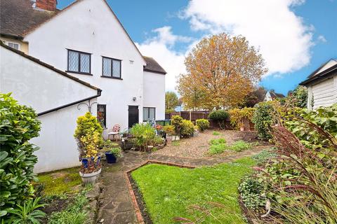 4 bedroom semi-detached house for sale, Brome Road, London SE9