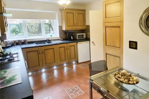 4 bedroom detached house for sale, Weddington Road, Warwickshire CV10