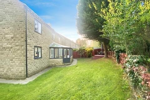 5 bedroom detached house for sale, Cupstone Close, West Yorkshire BD20