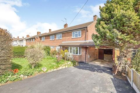 3 bedroom semi-detached house to rent, Warwick Close, Swadlincote DE11