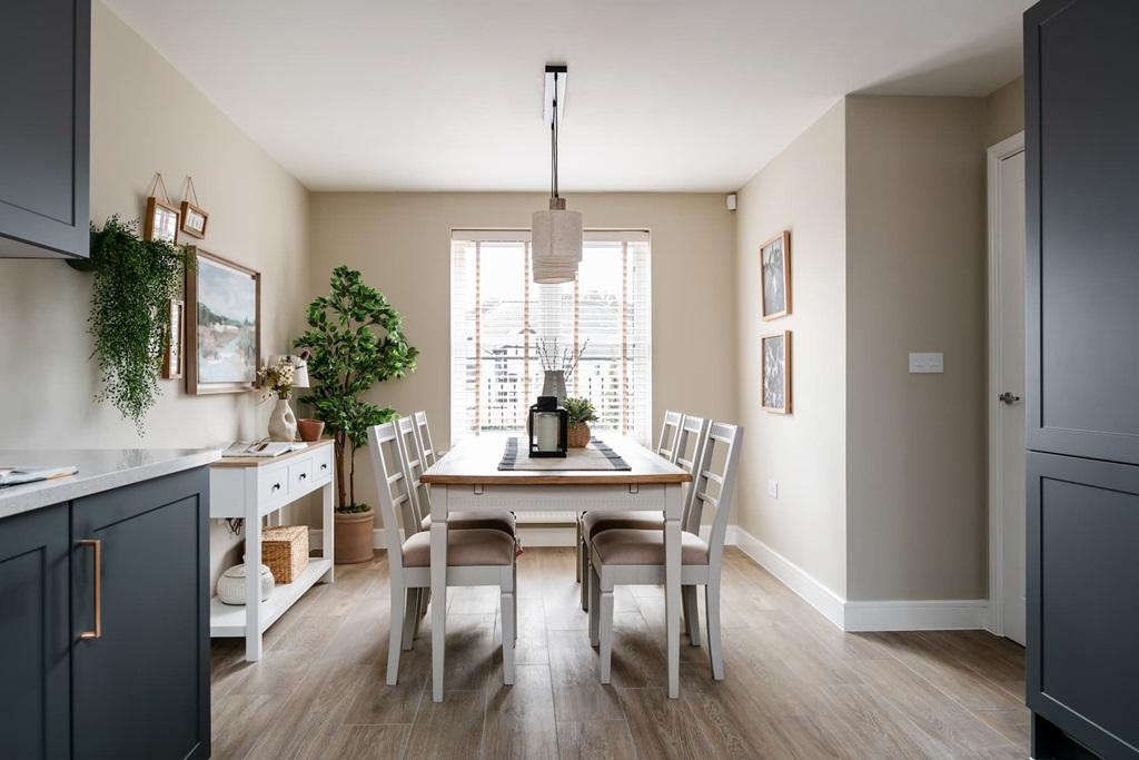 A sociable kitchen dining space for entertaining