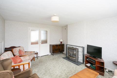 3 bedroom end of terrace house for sale, Vale Road, Bushey, Hertfordshire, WD23