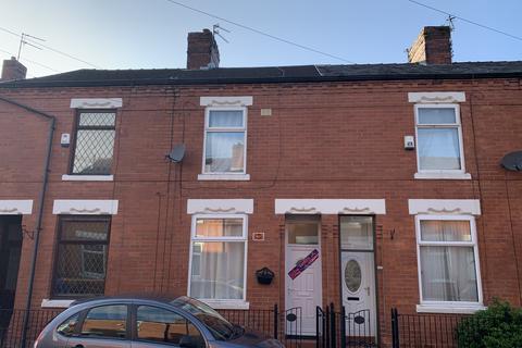 3 bedroom terraced house to rent, Cobden Street, Manchester M9