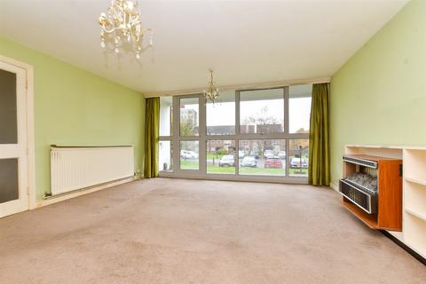 2 bedroom ground floor flat for sale, Basinghall Gardens, Sutton, Surrey