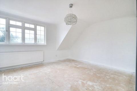 Pittsfield High Road, Dartford, DA2 7EG