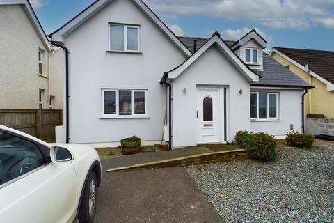 3 bedroom detached house for sale, 64 Fishguard Road, Haverfordwest