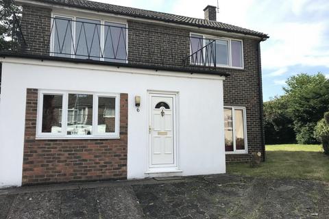 6 bedroom detached house to rent, Randolph Close, Canterbury CT1