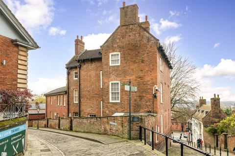 Danesgate, Lincoln