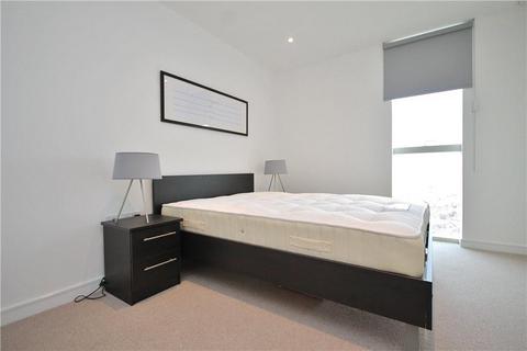 2 bedroom flat to rent, Pinnacle Apartments, 11 Saffron Central Square, Croydon, CR0