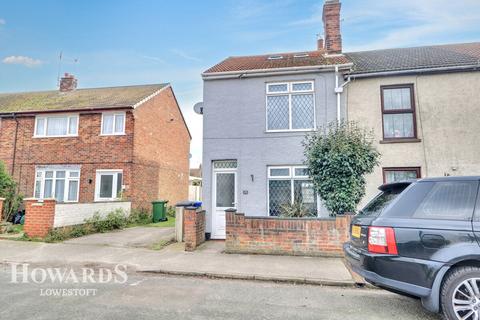 3 bedroom semi-detached house for sale, St Georges Road, Lowestoft