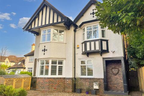 5 bedroom detached house for sale, Billesley Lane, Birmingham B13