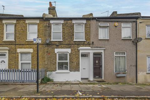 4 bedroom terraced house to rent, Exning Road, Canning Town, London, E16