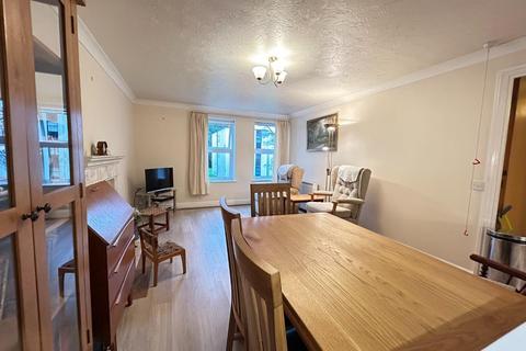 2 bedroom retirement property for sale, Binswood Avenue, Leamington Spa