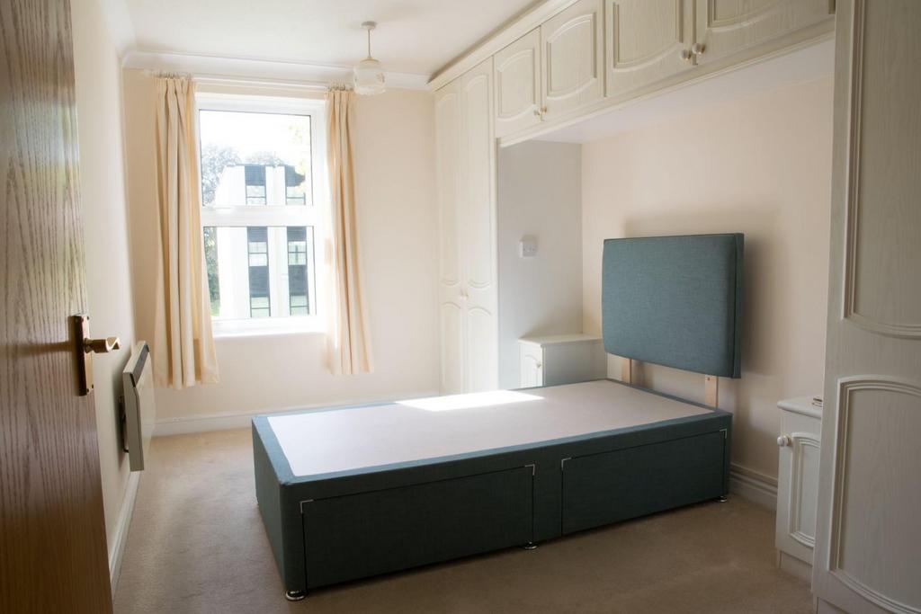 Main Bedroom A.jpg
