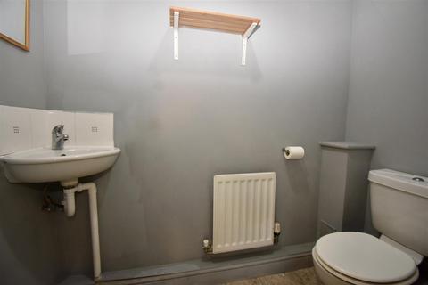 27 Beckside, Norton, Malton, YO17 8AR