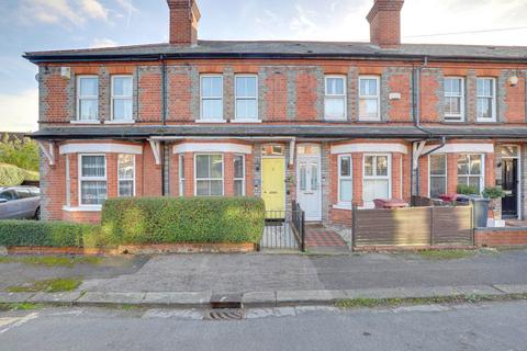 3 bedroom terraced house for sale, Hampden Road, Caversham