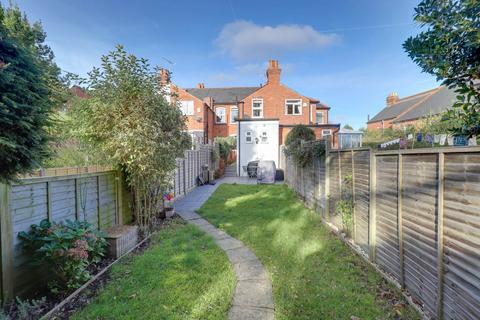 3 bedroom terraced house for sale, Hampden Road, Caversham