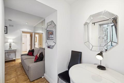 1 bedroom apartment to rent, Rutland Gate, Knightsbridge SW7